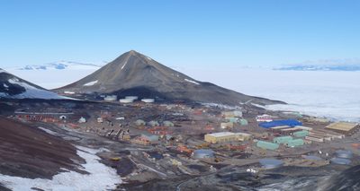 McMurdo Station Ham Club 2010